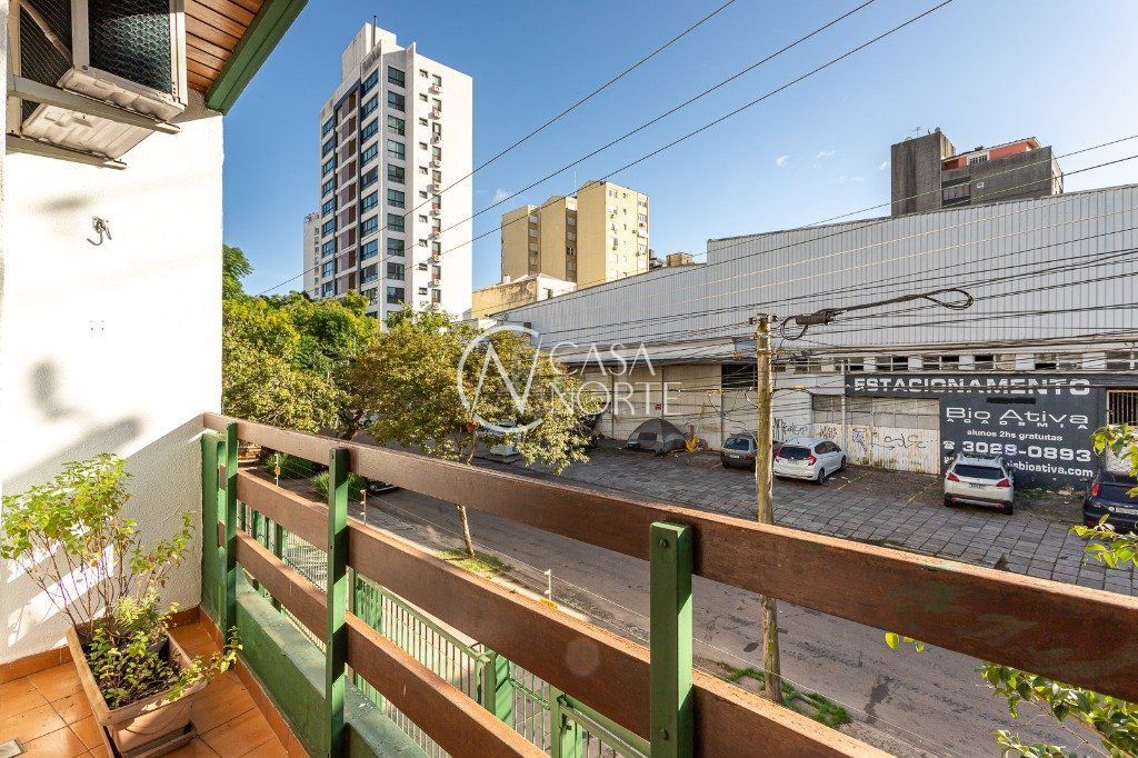 Apartamento à venda com 3 quartos, 99m², 1 suíte, 1 vaga, Rua Francisco Ferrer no bairro Rio Branco em Porto Alegre