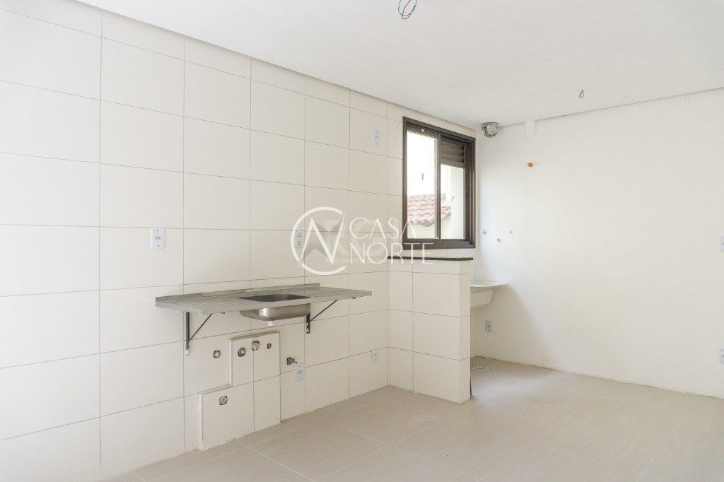 Apartamento à venda com 2 quartos, 63m², 1 suíte, 1 vaga, Rua Moema no bairro Chácara das Pedras em Porto Alegre