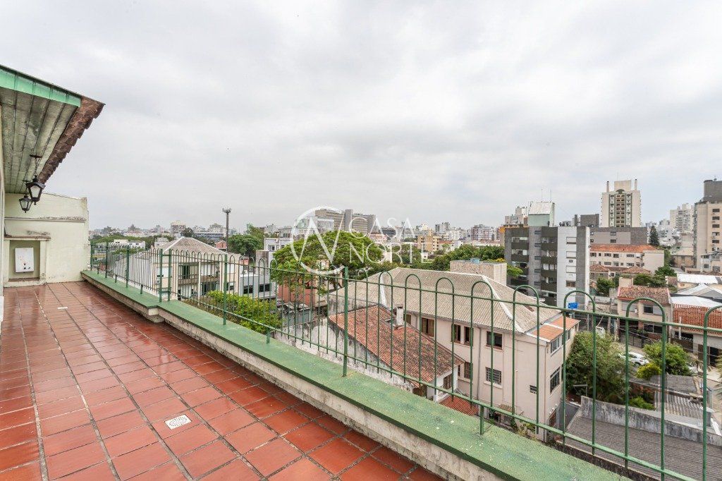 Cobertura à venda com 1 quarto, 152m², 3 vagas, Rua Doutor Alcides Cruz no bairro Santa Cecília em Porto Alegre