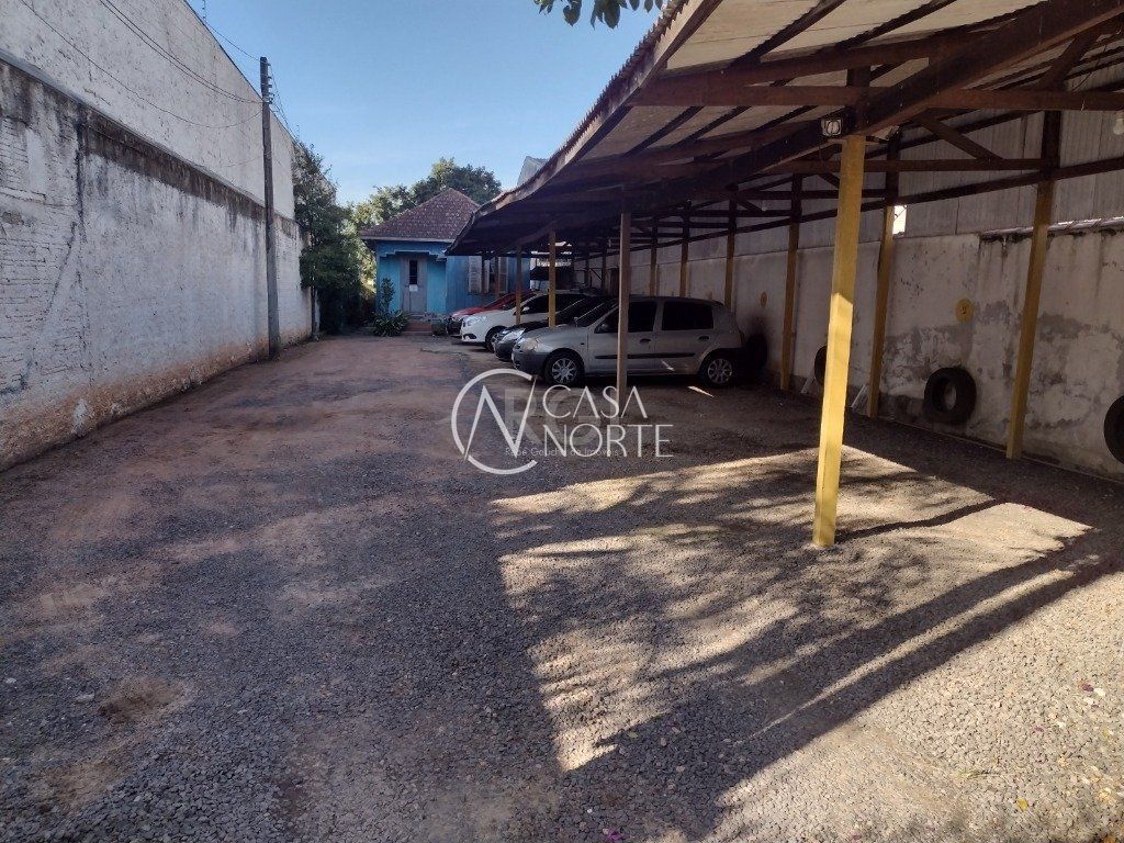 Terreno à venda  com 756m², Rua Veador Porto no bairro Santana em Porto Alegre