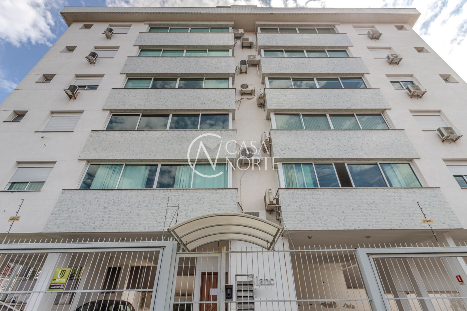 Apartamento à venda com 2 quartos, 72m², 1 suíte, 1 vaga, Rua Professora Lucy Maria Soares Santos no bairro Jardim Planalto em Porto Alegre