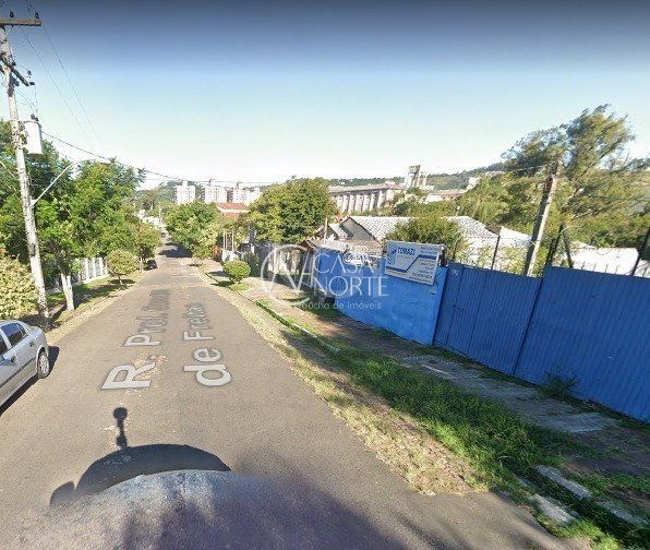 Terreno à venda  com 1328m², Rua Professor Carvalho Freitas no bairro Teresópolis em Porto Alegre