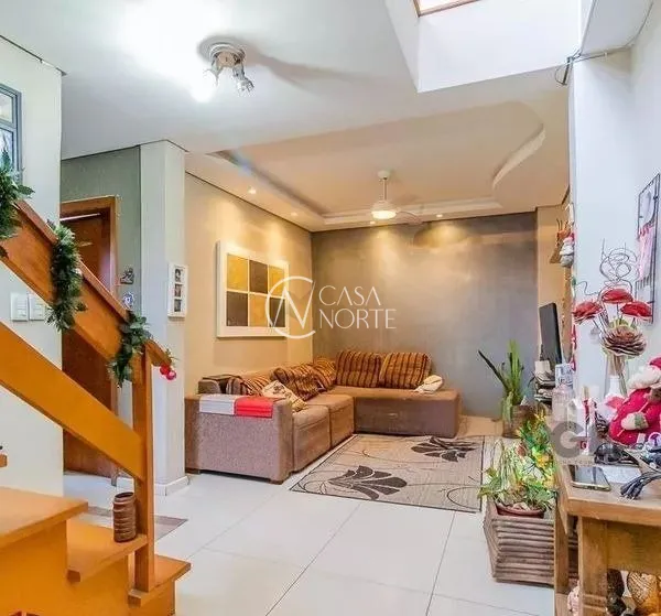 Casa à venda com 4 quartos, 296m², 3 suítes, 3 vagas, Rua Dona Firmina no bairro Partenon em Porto Alegre