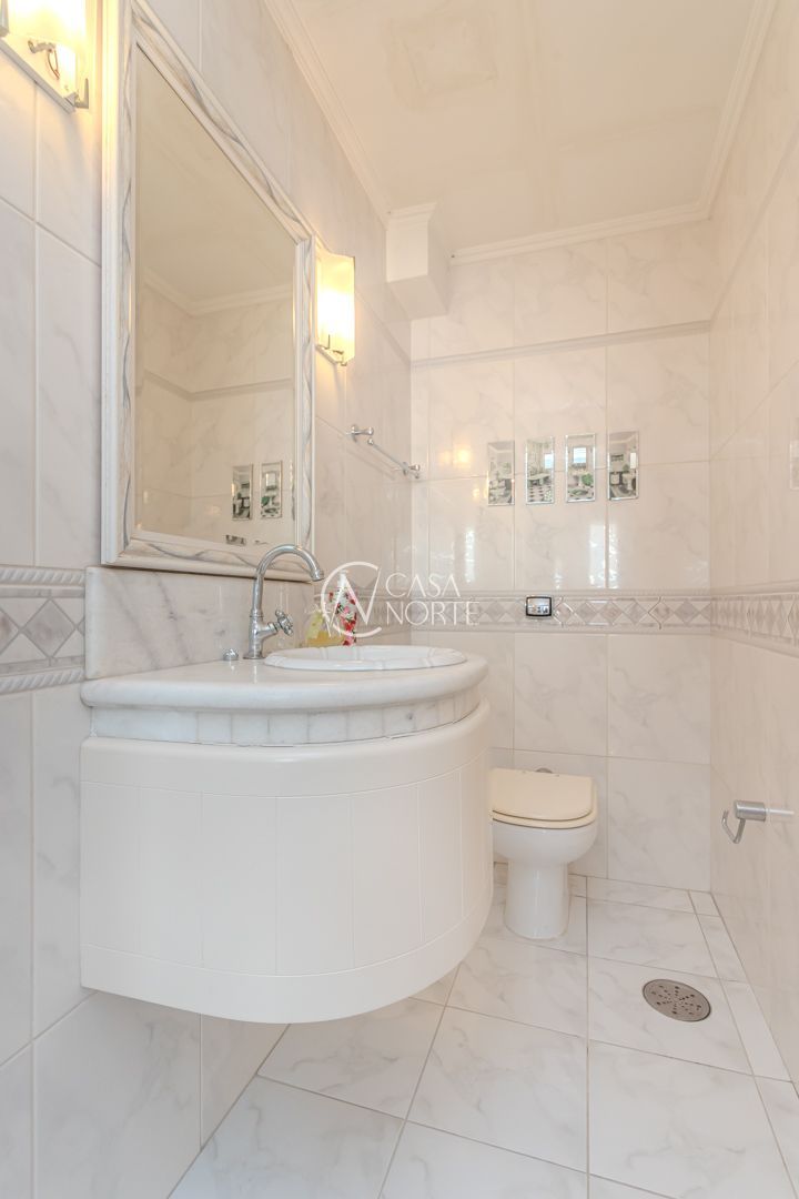 Apartamento à venda com 3 quartos, 217m², 1 suíte, 2 vagas, Avenida Independência no bairro Independência em Porto Alegre