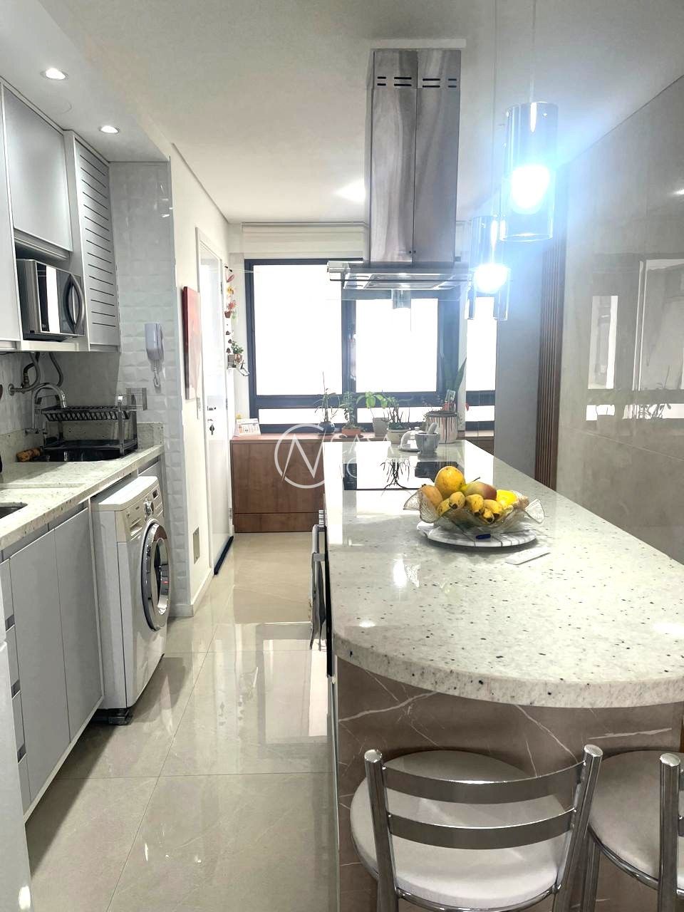 Apartamento à venda com 2 quartos, 68m², 1 suíte, 1 vaga, Rua Jaguari no bairro Cristal em Porto Alegre