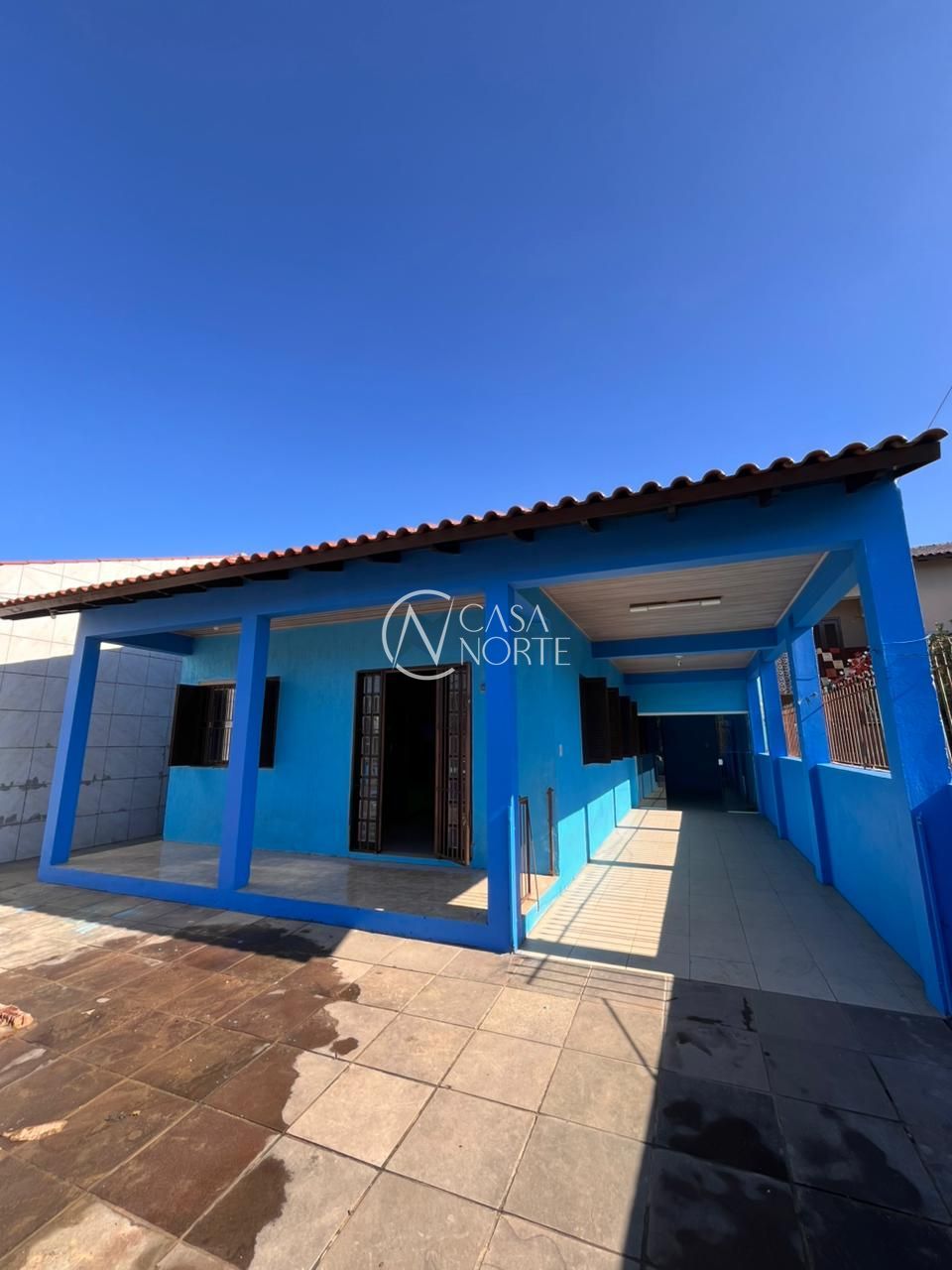 Casa à venda com 4 quartos, 150m², 2 vagas, Rua Corrêa de Mello no bairro Sarandi em Porto Alegre