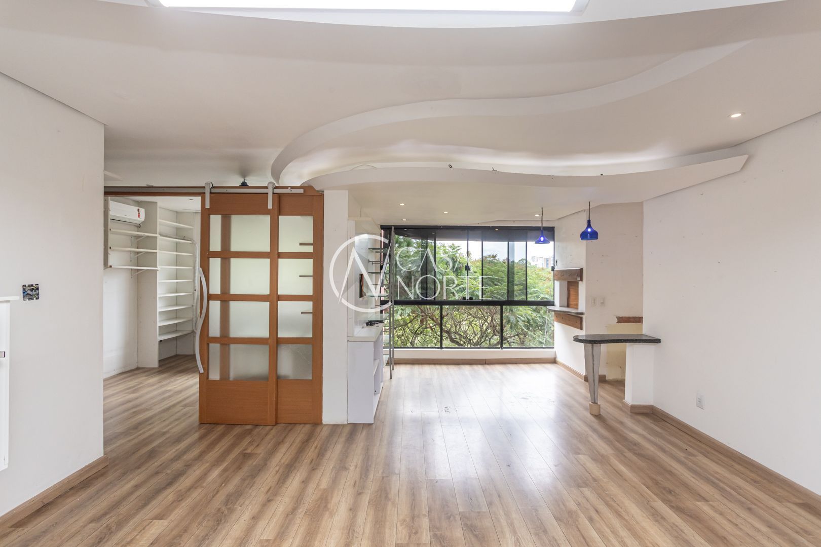 Apartamento à venda com 2 quartos, 80m², 1 suíte, Avenida João Wallig no bairro Jardim Europa em Porto Alegre