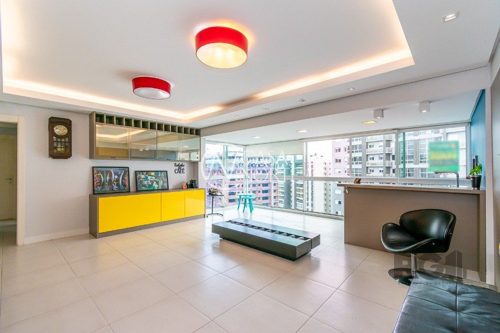 Apartamento à venda com 3 quartos, 114m², 1 suíte, 2 vagas, Rua Nicola Mathias Falci no bairro Jardim do Salso em Porto Alegre