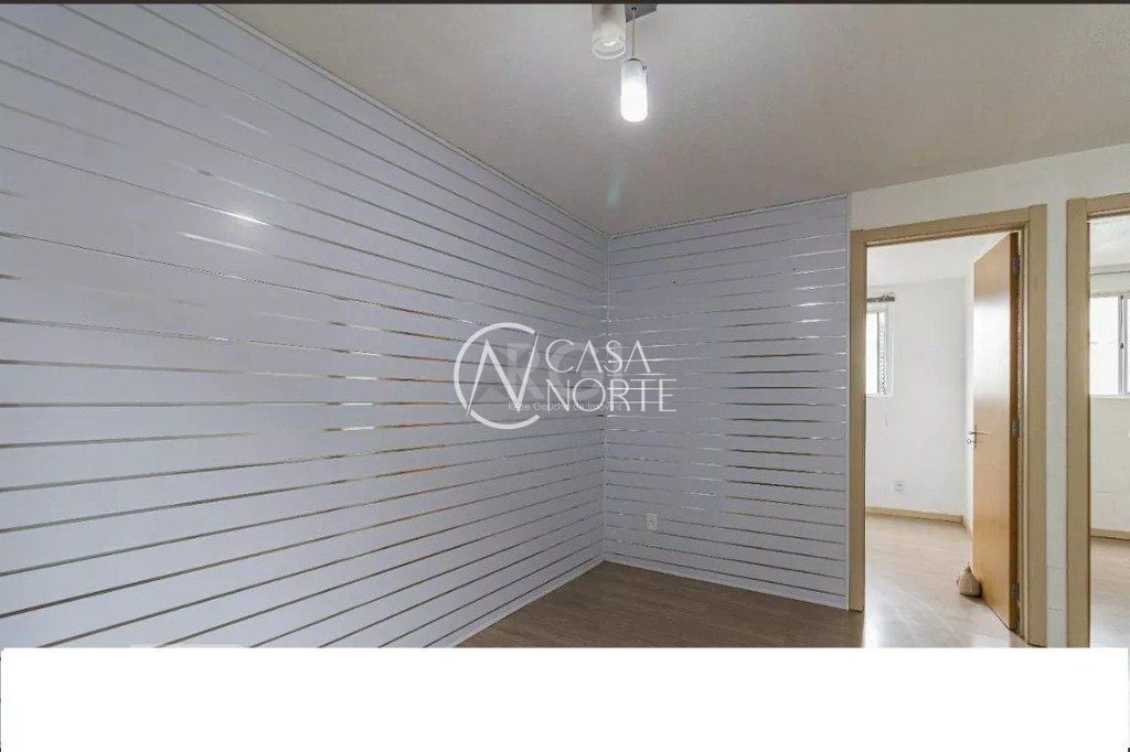 Apartamento à venda com 2 quartos, 37m², 1 vaga, Rua José Barcellos Garcia no bairro Rubem Berta em Porto Alegre