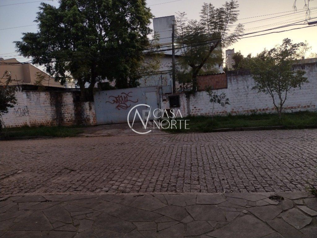 Terreno à venda  com 830m², Rua Livramento no bairro Santana em Porto Alegre