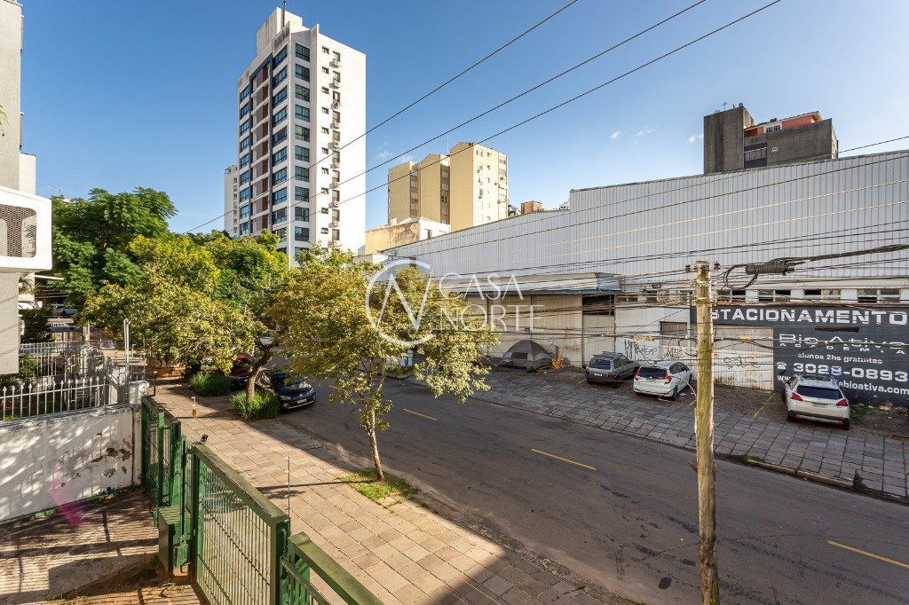 Apartamento à venda com 3 quartos, 99m², 1 suíte, 1 vaga, Rua Francisco Ferrer no bairro Rio Branco em Porto Alegre
