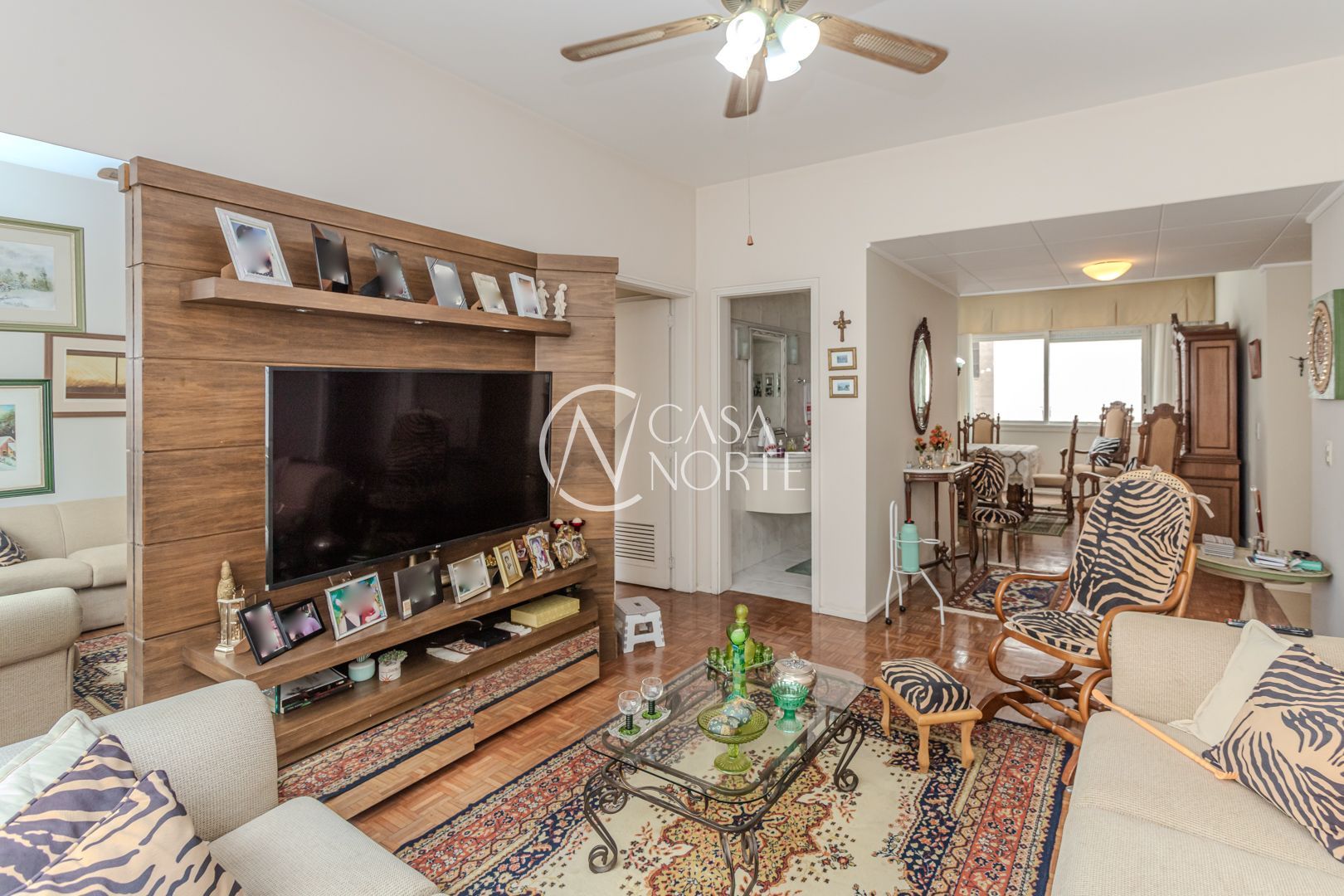 Apartamento à venda com 3 quartos, 217m², 1 suíte, 2 vagas, Avenida Independência no bairro Independência em Porto Alegre