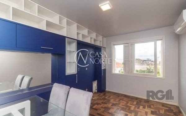 Apartamento à venda com 2 quartos, 60m², Rua Buarque de Macedo no bairro São Geraldo em Porto Alegre