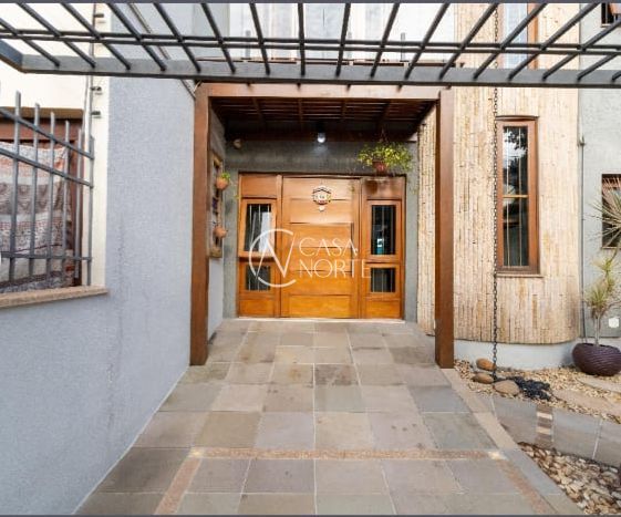 Casa à venda com 3 quartos, 141m², 2 suítes, 1 vaga, Rua Romano Rolando Botin no bairro Hípica em Porto Alegre