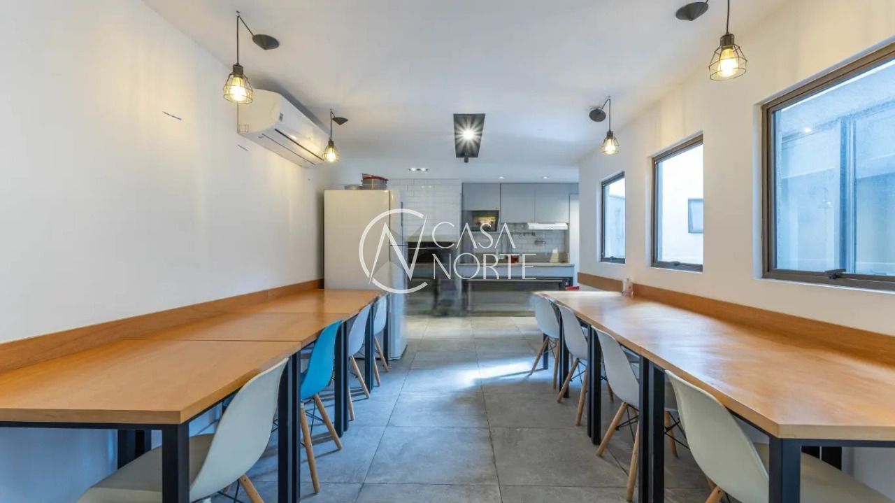 Conjunto Comercial à venda com 10 quartos, 239m², 2 vagas, Avenida Princesa Isabel no bairro Santana em Porto Alegre