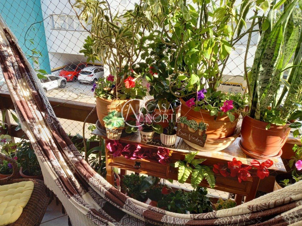 Apartamento à venda com 3 quartos, 78m², 1 vaga, Rua Geraldo Souza Moreira no bairro Passo da Areia em Porto Alegre