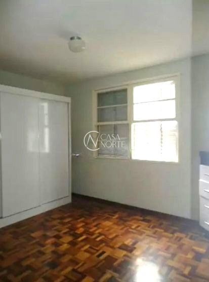 Apartamento à venda com 3 quartos, 75m², Rua Eurico Lara no bairro Medianeira em Porto Alegre