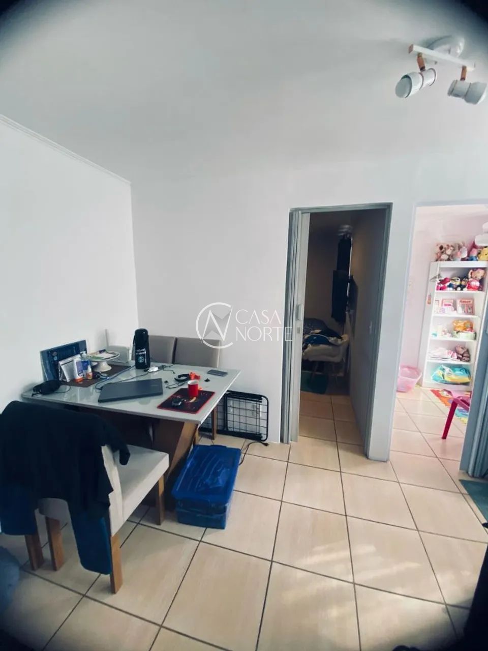 Apartamento à venda com 2 quartos, 40m², 2 vagas, Rua Atílio Supertti no bairro Vila Nova em Porto Alegre