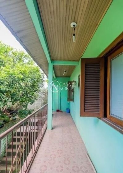Casa à venda com 3 quartos, 262m², 1 suíte, 2 vagas, Rua Guadalajara no bairro Jardim Sabará em Porto Alegre