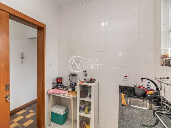 Apartamento à venda com 1 quarto, 48m², Avenida João Wallig no bairro Passo da Areia em Porto Alegre