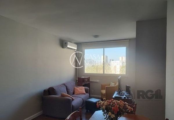 Apartamento à venda com 3 quartos, 68m², 1 suíte, 1 vaga, Rua Carlos Reverbel no bairro Jardim Carvalho em Porto Alegre