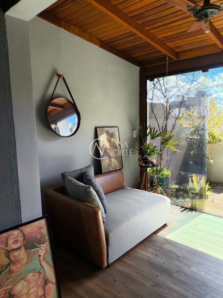 Cobertura à venda com 1 quarto, 83m², Rua General Couto de Magalhães no bairro São João em Porto Alegre