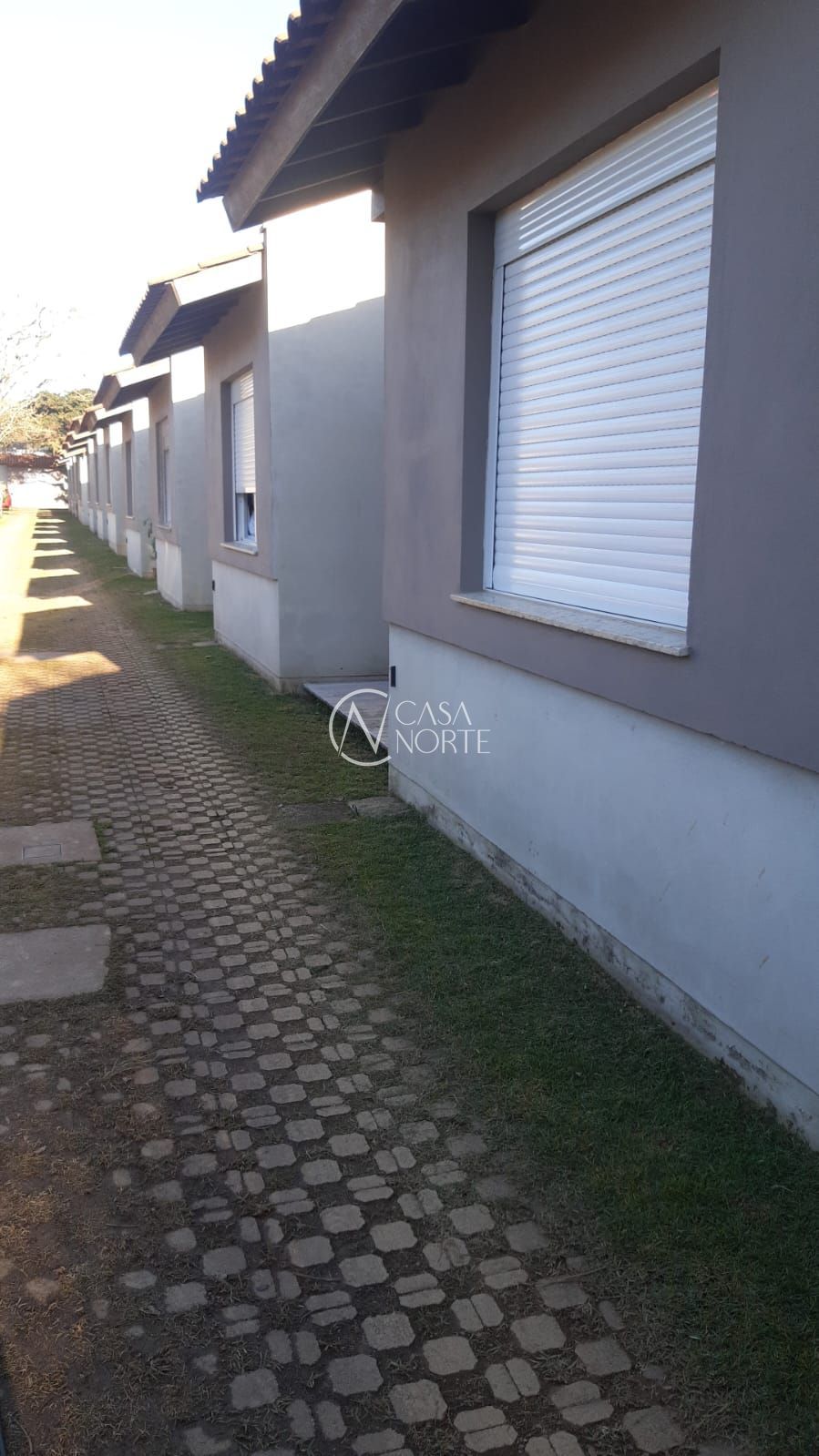 Casa de Condomínio à venda com 2 quartos, 58m², 1 vaga, Rua Santa Mônica no bairro Ponta Grossa em Porto Alegre