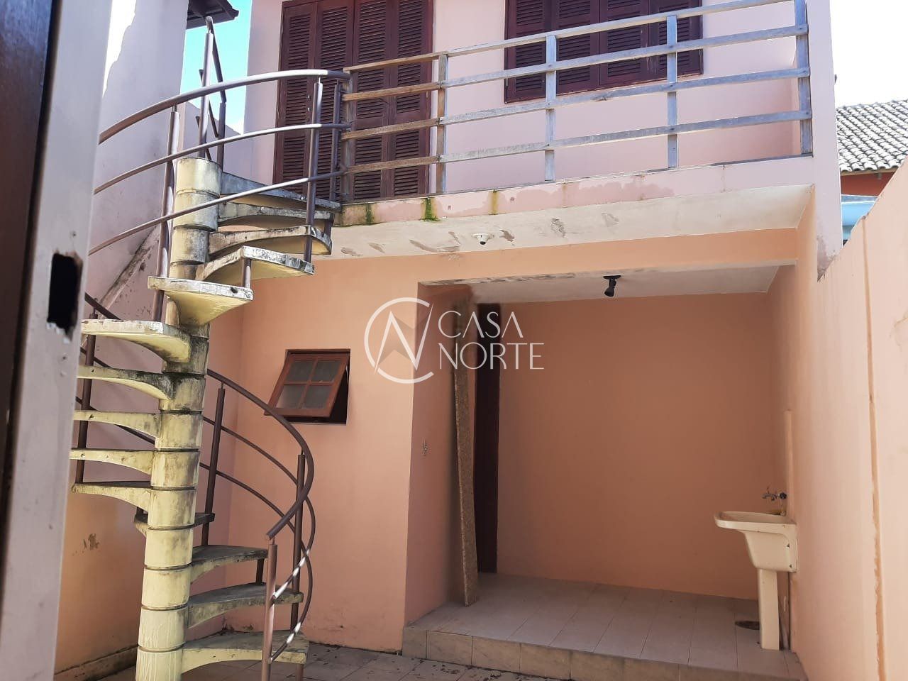 Casa à venda com 3 quartos, 62m², 2 vagas, Rua Geraldo Pastoriza no bairro Hípica em Porto Alegre