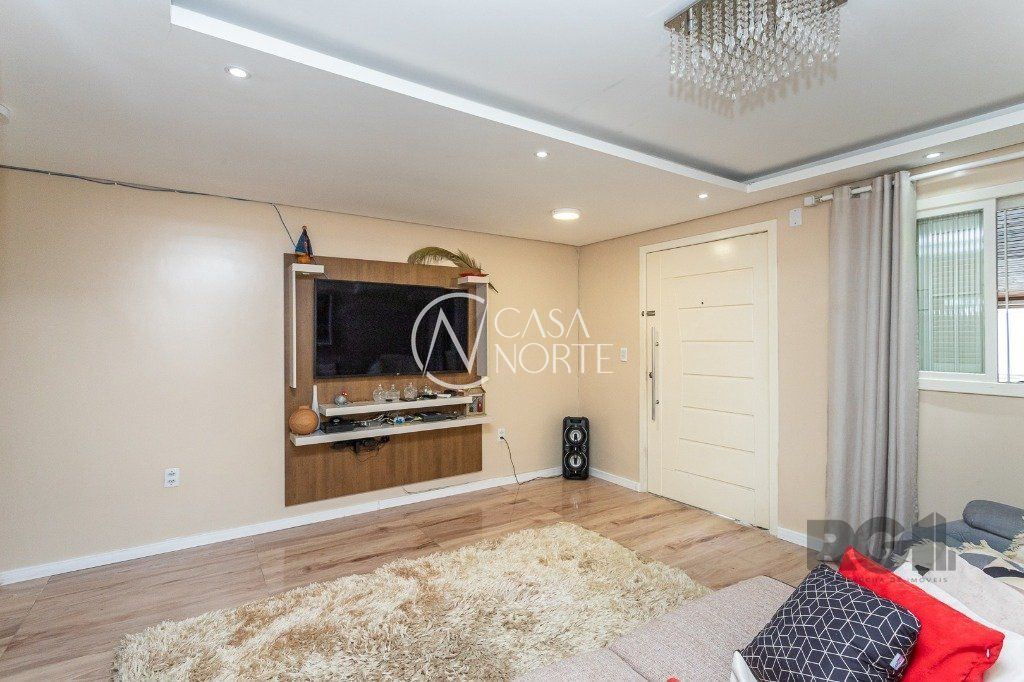 Casa à venda com 2 quartos, 117m², 2 vagas, Rua Argentina Flores da Rosa no bairro Santa Rosa de Lima em Porto Alegre