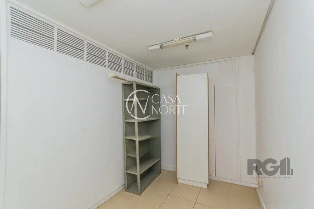 Sala Comercial à venda , 80m², Rua dos Andradas no bairro Centro Histórico em Porto Alegre