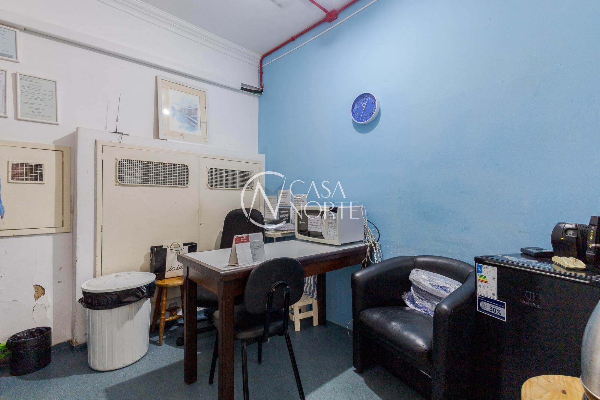 Casa Comercial à venda com 8 quartos, 912m², 4 vagas, Rua Castro Alves no bairro Rio Branco em Porto Alegre