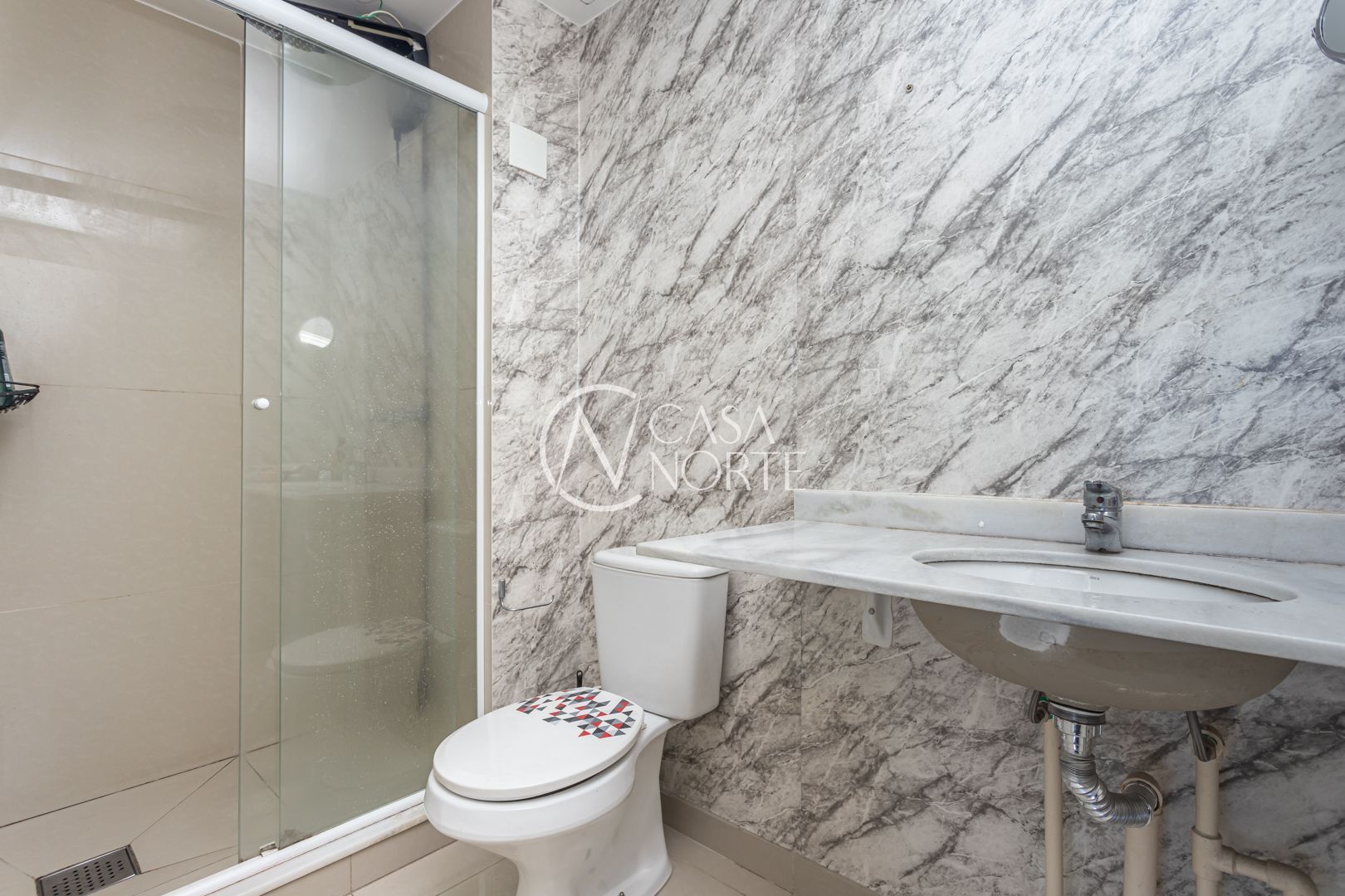 Duplex à venda com 1 quarto, 55m², 1 suíte, 2 vagas, Avenida Ipiranga no bairro Jardim Botânico em Porto Alegre