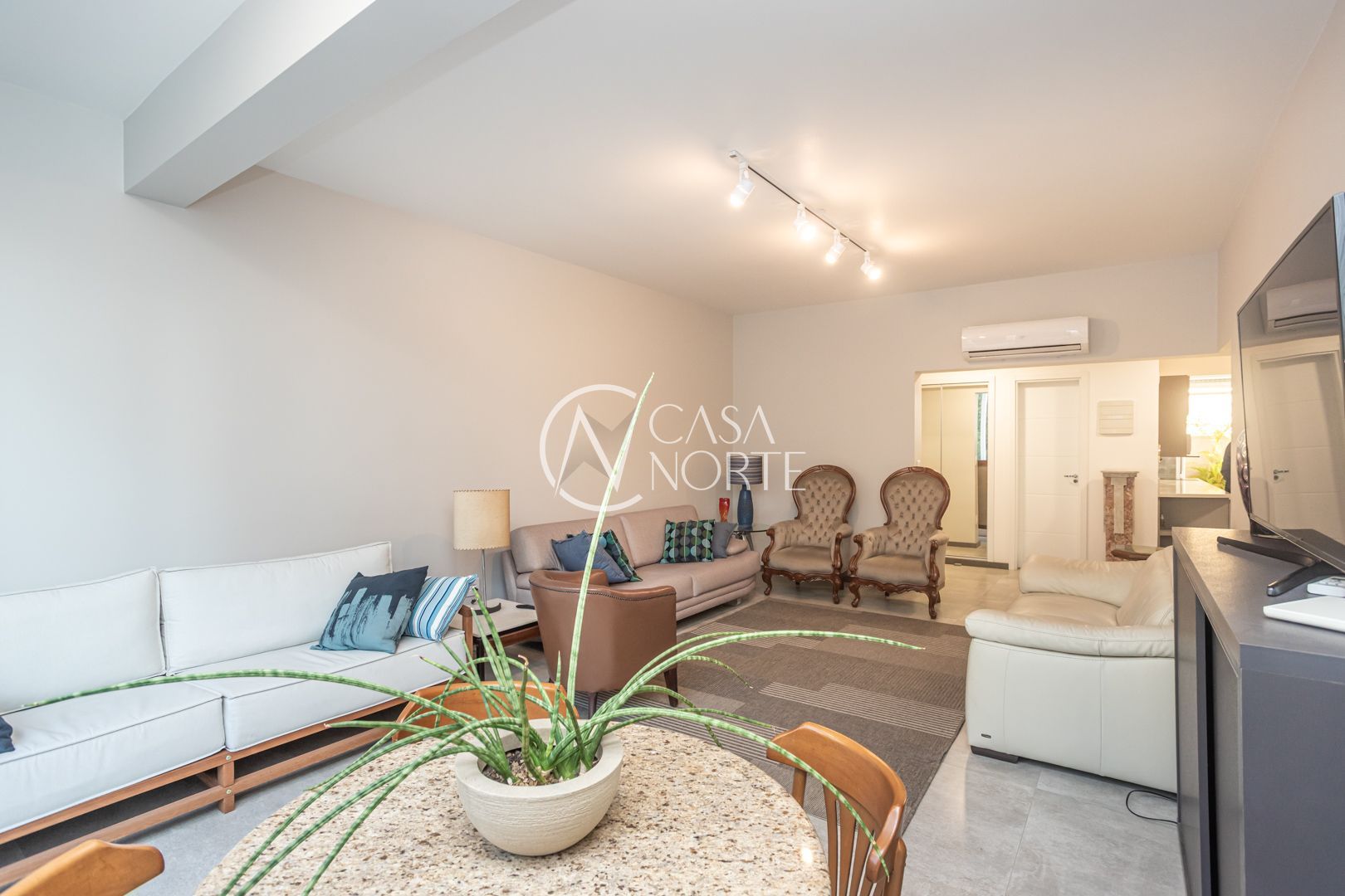 Apartamento Garden à venda com 3 quartos, 172m², 1 suíte, 1 vaga, Quintino Bocaiva no bairro Rio Branco em Porto Alegre