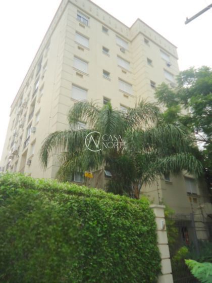 Apartamento à venda com 3 quartos, 80m², 1 suíte, 1 vaga, Rua Luiz de Camões no bairro Santo Antônio em Porto Alegre