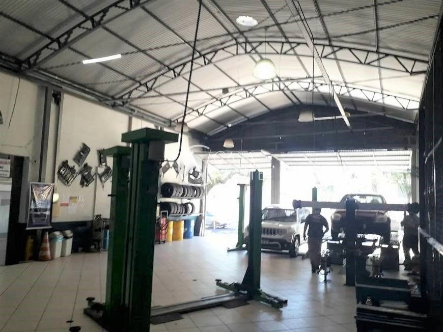 Pavilhão à venda com 1 quarto, 230m², Rua Valparaiso no bairro Jardim Botânico em Porto Alegre