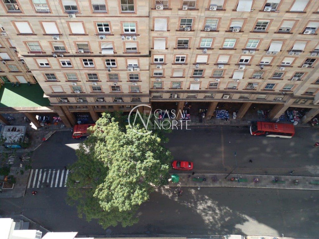 Apartamento à venda com 1 quarto, 31m², Avenida Borges de Medeiros no bairro Centro Histórico em Porto Alegre