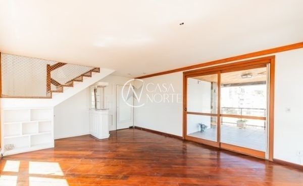 Cobertura à venda com 4 quartos, 426m², 1 suíte, 4 vagas, Rua Carlos Von Koseritz no bairro Higienópolis em Porto Alegre