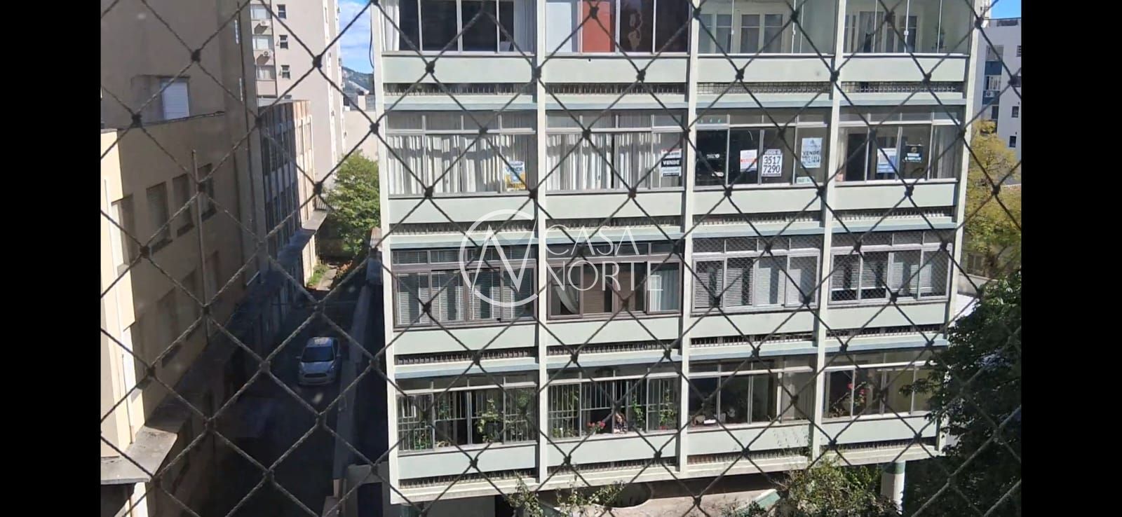 Apartamento à venda com 3 quartos, 132m², 1 suíte, 1 vaga, Rua Duque de Caxias no bairro Centro Histórico em Porto Alegre