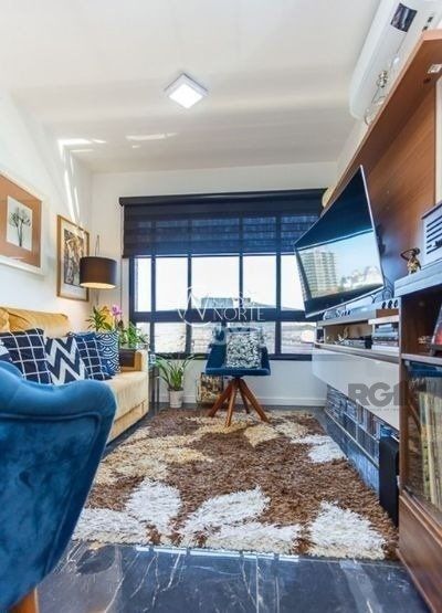 Apartamento à venda com 1 quarto, 40m², 1 vaga, Rua Professor Freitas e Castro no bairro Azenha em Porto Alegre