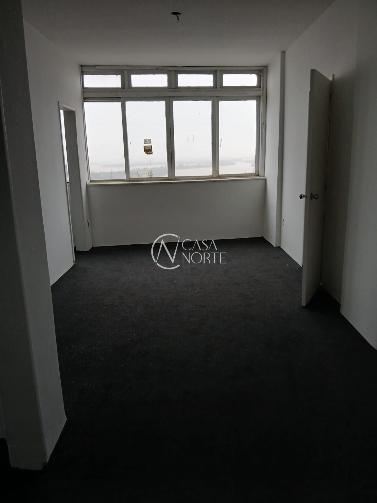 Sala Comercial à venda com 2 quartos, 51m², Praça Osvaldo Cruz no bairro Centro Histórico em Porto Alegre