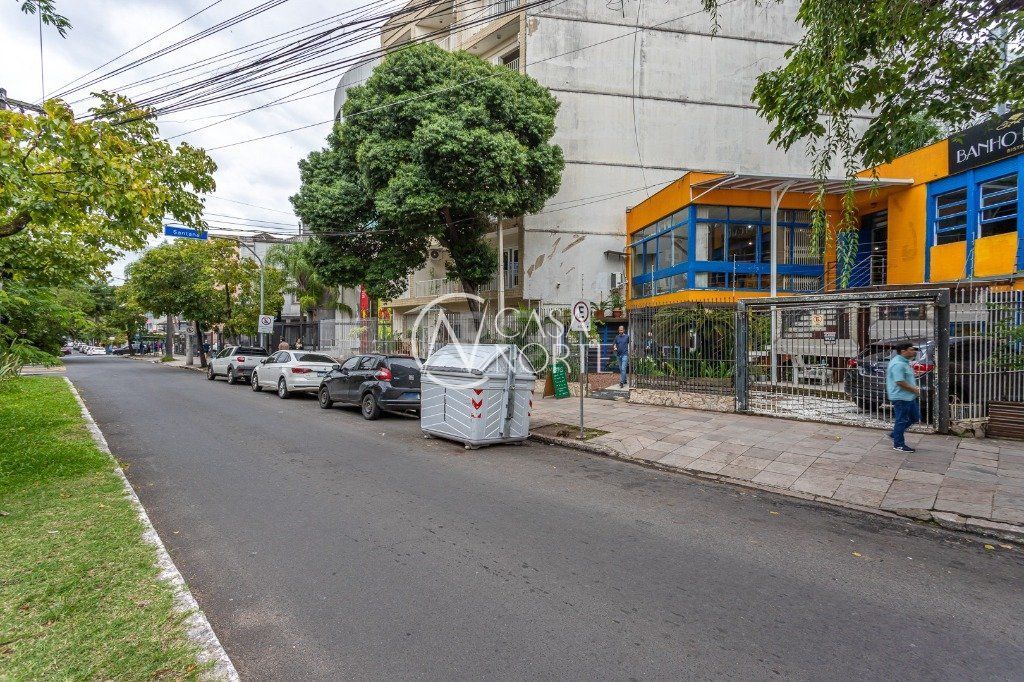 Prédio Comercial à venda com 3 quartos, 500m², 2 vagas, Avenida Jeronimo de Ornelas no bairro Santana em Porto Alegre