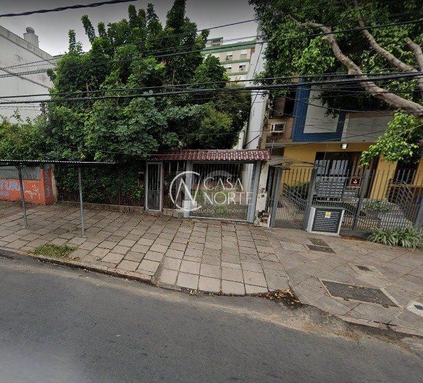 Terreno à venda  com 440m², Rua Guilherme Alves no bairro Partenon em Porto Alegre