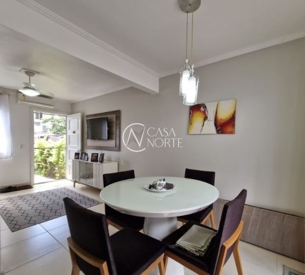 Casa de Condomínio à venda com 2 quartos, 69m², 1 vaga, Avenida José Aloísio Filho no bairro Humaitá em Porto Alegre