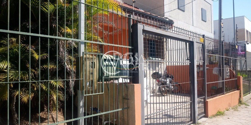 Terreno à venda  com 739m², Rua Visconde do Herval no bairro Menino Deus em Porto Alegre