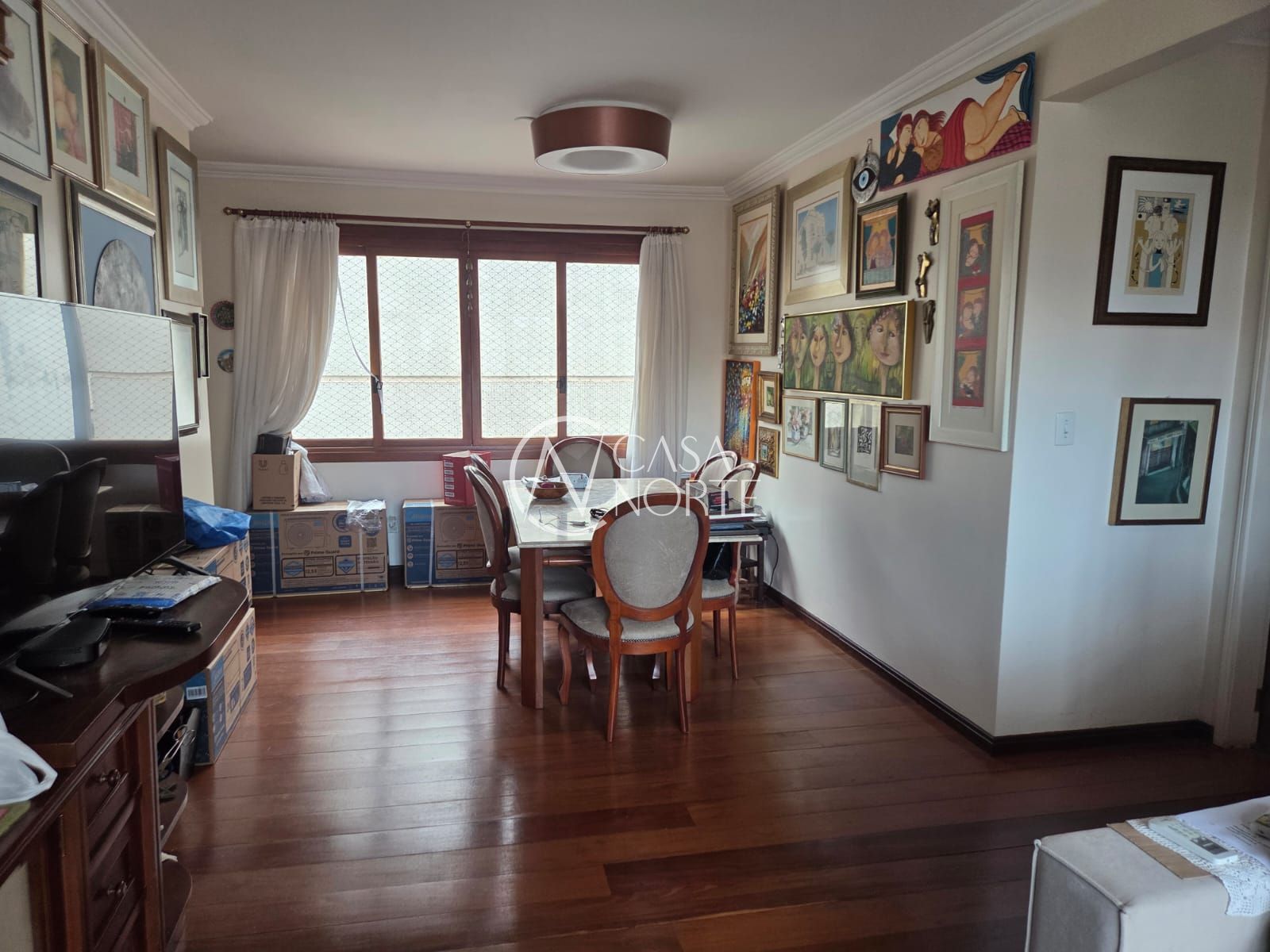 Cobertura à venda com 3 quartos, 213m², 1 suíte, 2 vagas, Rua Carazinho no bairro Petrópolis em Porto Alegre