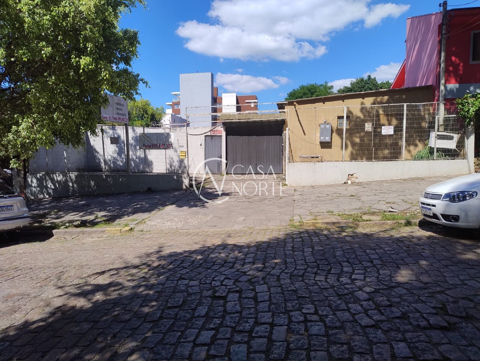 Terreno à venda  com 1354m², Rua Marechal Hermes no bairro Camaquã em Porto Alegre