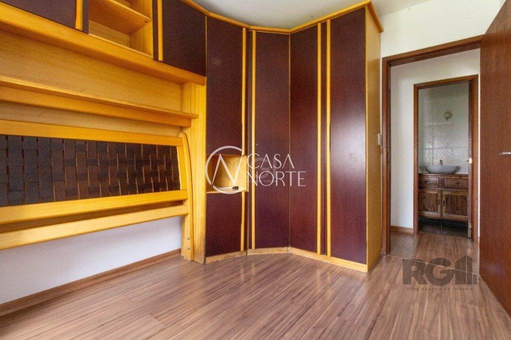 Apartamento à venda com 1 quarto, 70m², 1 vaga, Rua Delfino Riet no bairro Santo Antônio em Porto Alegre