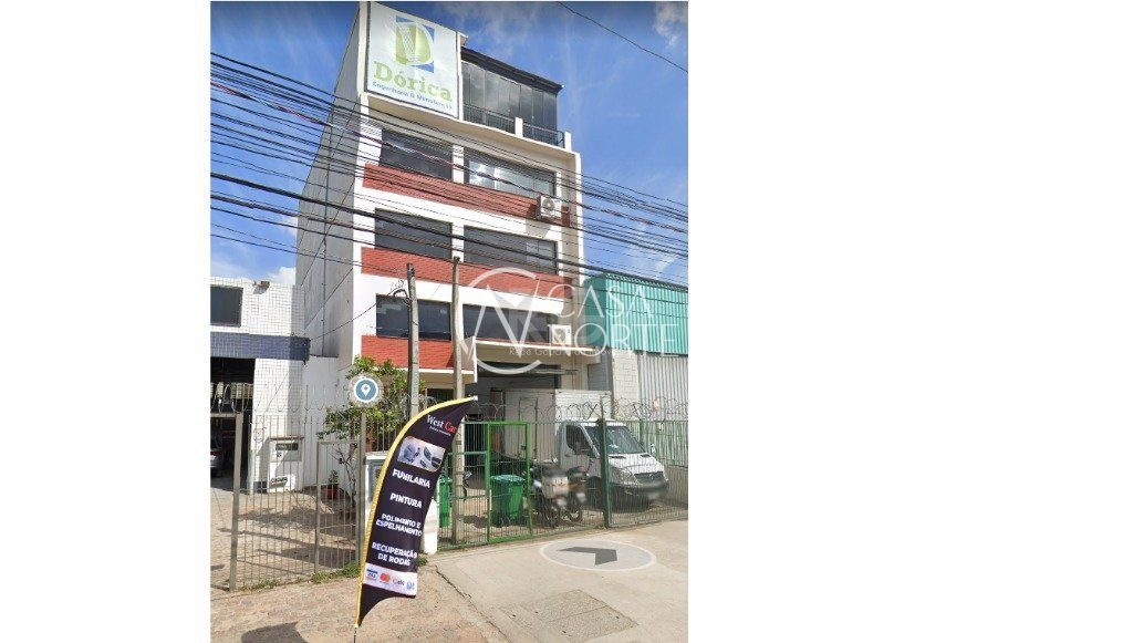Prédio Comercial à venda  com 533m², 3 vagas, Rua Dona Margarida no bairro Navegantes em Porto Alegre
