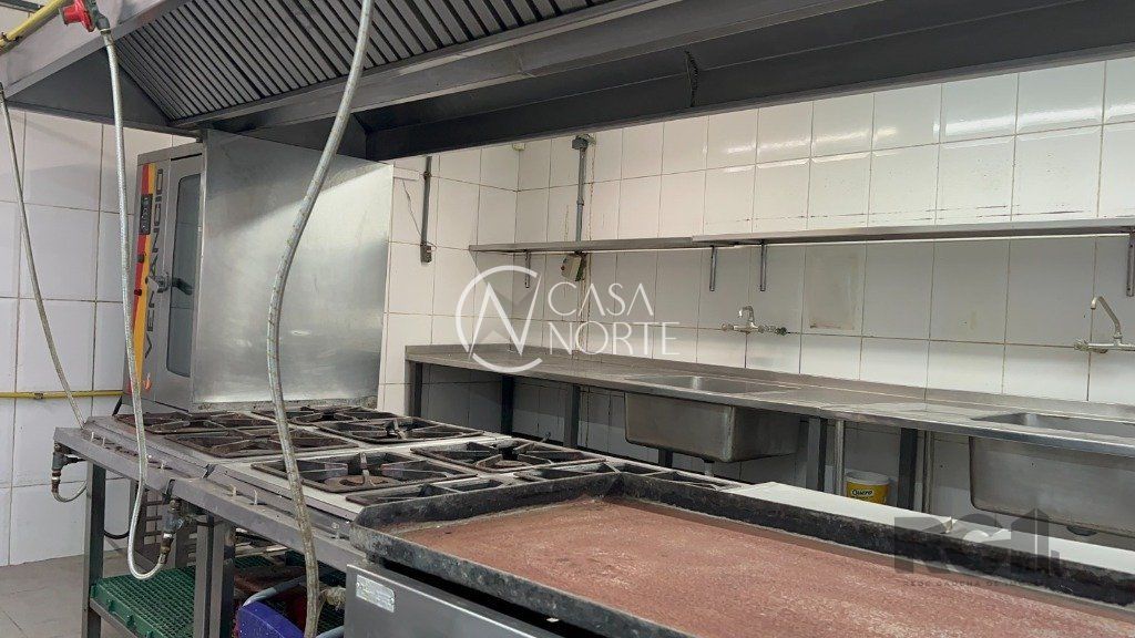 Casa Comercial à venda com 3 quartos, 450m², Rua Doutor Barros Cassal no bairro Floresta em Porto Alegre