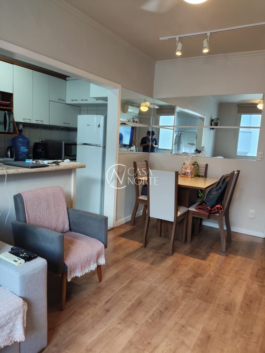 Apartamento à venda com 2 quartos, 58m², 1 vaga, Rua Alberto Silva no bairro Vila Ipiranga em Porto Alegre